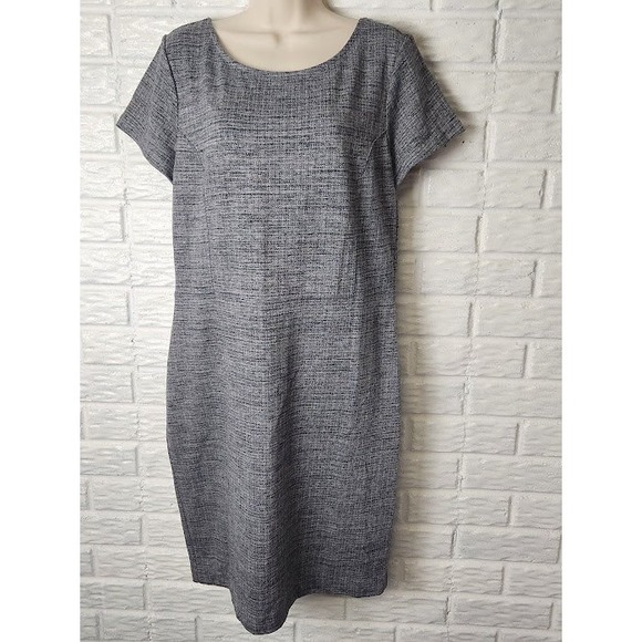 Banana Republic Dresses & Skirts - Women's size 14 BANANA REPUBLIC dress short sleeve side zip Stretch gray NWT
